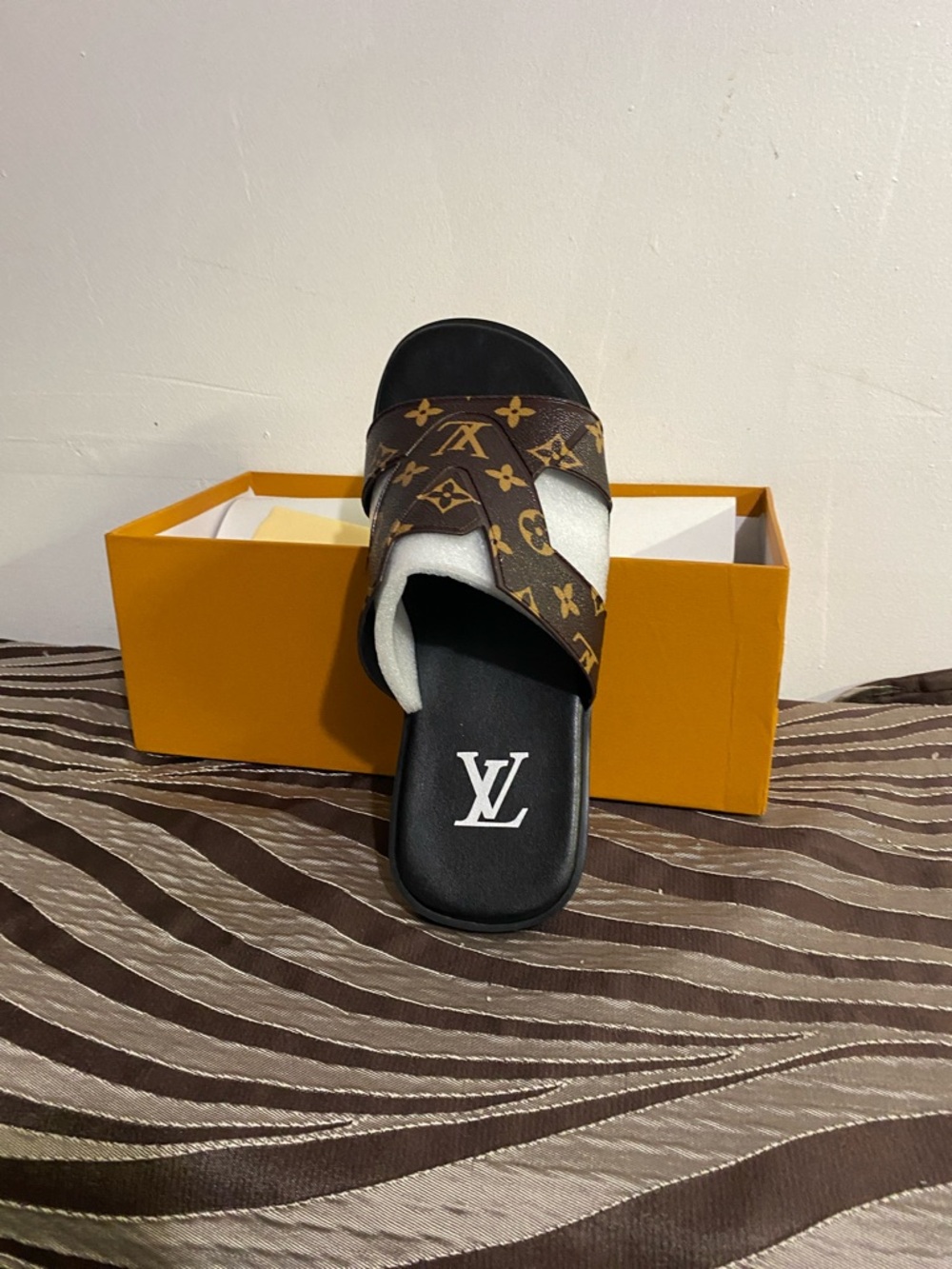 Louis Vuitton Brown Monogram Slide with Black Footbed - Picture 3 of 6
